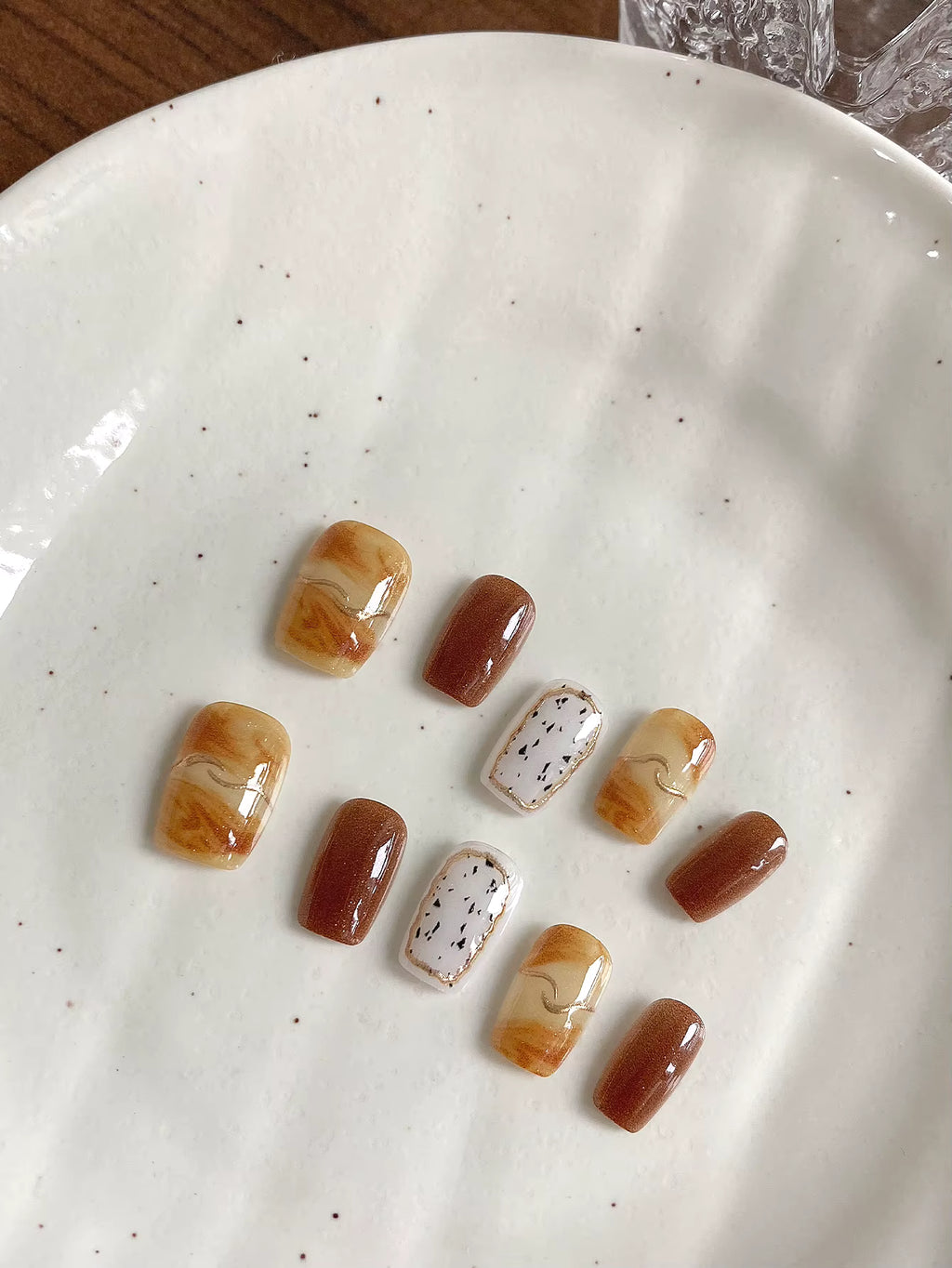 10-Piece Set of Caramel Milk Coffee Marble Press-On Nails
