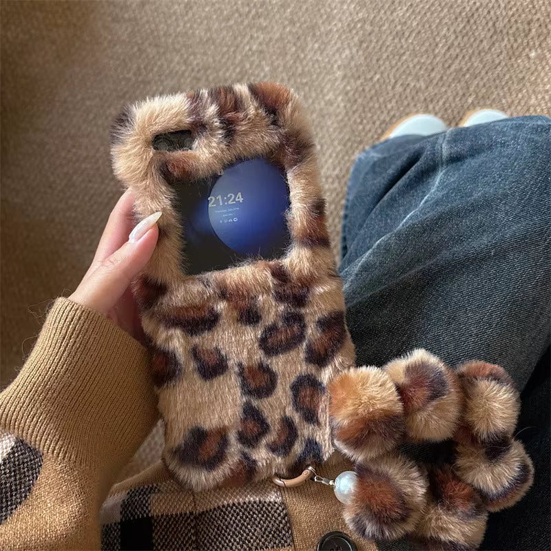 Fashion Leopard Print Fluffy Plush Wrist Strap Bracket Phone Case For Samsung Galaxy Z Flip 7 6 5 4 3 Zflip7 Shockproof Cover